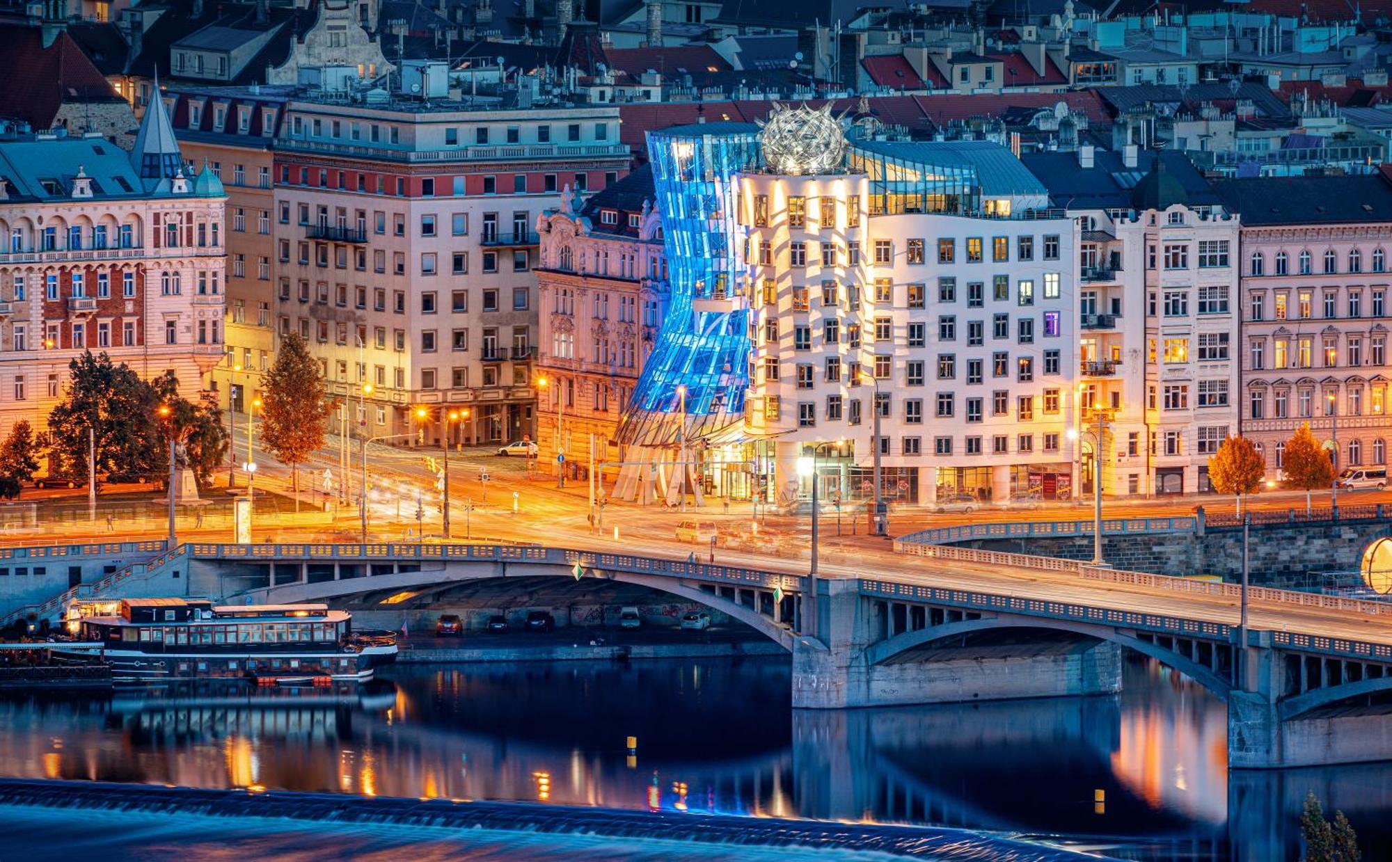 Dancing House - Tancici Dum Hotel Prague Exterior photo